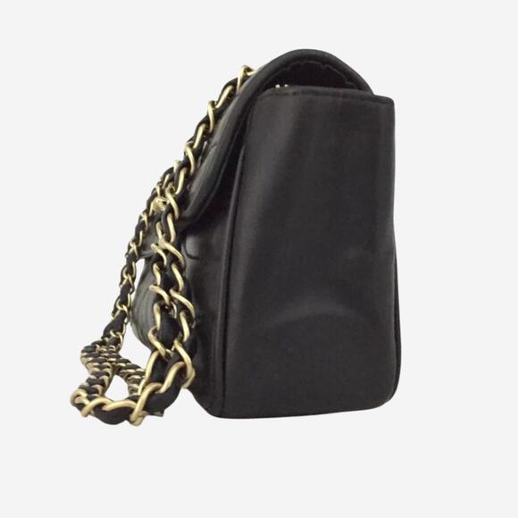 Chanel Black Chevron V Stitch East/West CC Turnlock Lambskin Chain Shoulder Bag - Picture 3 of 10